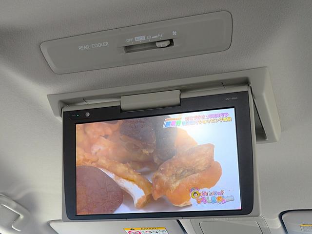 ヴォクシー ＺＳ　煌ＩＩ　禁煙車　ワンオーナー　両側電動スライド　９型ナビＴＶ　バックカメラ　７人乗り　１２．１型フリップダウン　プリクラッシュ　ＥＴＣ　ＣＤ／ＤＶＤ　Ｂｌｕｅｔｏｏｔｈ接続　フルセグ　アイドリングストップ　Ｕ（5枚目）