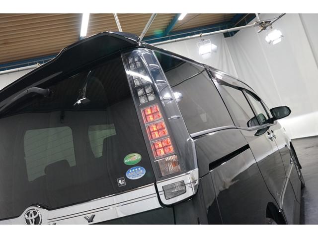 ヴォクシー ＺＳ　煌ＩＩ　禁煙車　ワンオーナー　両側電動スライド　９型ナビＴＶ　バックカメラ　７人乗り　１２．１型フリップダウン　プリクラッシュ　ＥＴＣ　ＣＤ／ＤＶＤ　Ｂｌｕｅｔｏｏｔｈ接続　フルセグ　アイドリングストップ　Ｕ（21枚目）