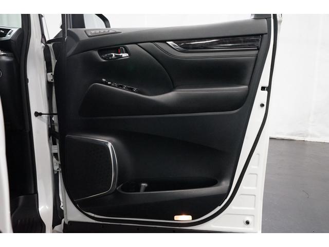 ヴェルファイア 2.5Z Gエディション 後期 禁煙車 両側電動スライドドア サンルーフ 黒革 10型ナビTV 12型フリップダウン 18AW プリクラッシュ レーダークルーズ ETC 7人乗り シートエアコン DVD Bluetooth接続(55枚目)