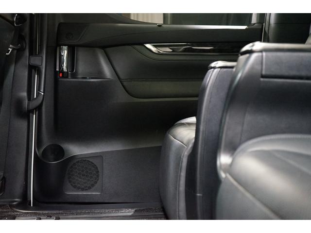 ヴェルファイア 2.5Z Gエディション 後期 禁煙車 両側電動スライドドア サンルーフ 黒革 10型ナビTV 12型フリップダウン 18AW プリクラッシュ レーダークルーズ ETC 7人乗り シートエアコン DVD Bluetooth接続(57枚目)