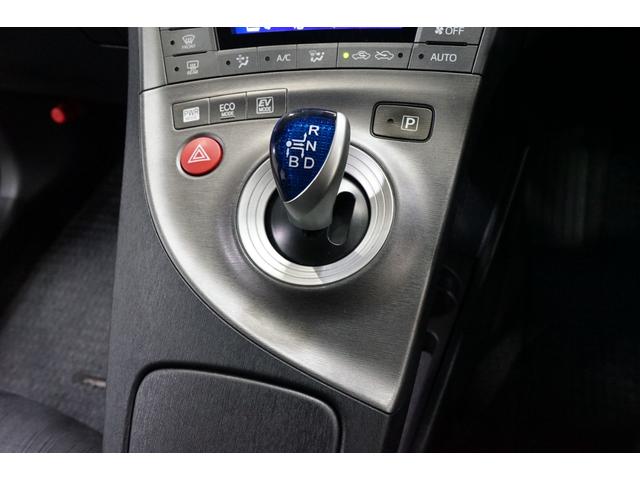 プリウス G ハイブリッド 禁煙車 後期 モデリスタフルエアロ 8型ナビTV バックカメラ ETC オートクルーズ ツーリング仕様17AW ハーフ黒革 パワーシート CD/DVD再生 Bluetooth接続 アイドリングストップ(11枚目)