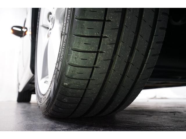 プリウス G ハイブリッド 禁煙車 後期 モデリスタフルエアロ 8型ナビTV バックカメラ ETC オートクルーズ ツーリング仕様17AW ハーフ黒革 パワーシート CD/DVD再生 Bluetooth接続 アイドリングストップ(29枚目)