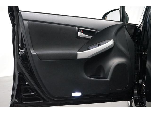 プリウス G ハイブリッド 禁煙車 後期 モデリスタフルエアロ 8型ナビTV バックカメラ ETC オートクルーズ ツーリング仕様17AW ハーフ黒革 パワーシート CD/DVD再生 Bluetooth接続 アイドリングストップ(57枚目)
