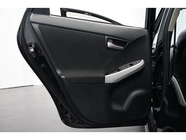 プリウス G ハイブリッド 禁煙車 後期 モデリスタフルエアロ 8型ナビTV バックカメラ ETC オートクルーズ ツーリング仕様17AW ハーフ黒革 パワーシート CD/DVD再生 Bluetooth接続 アイドリングストップ(59枚目)