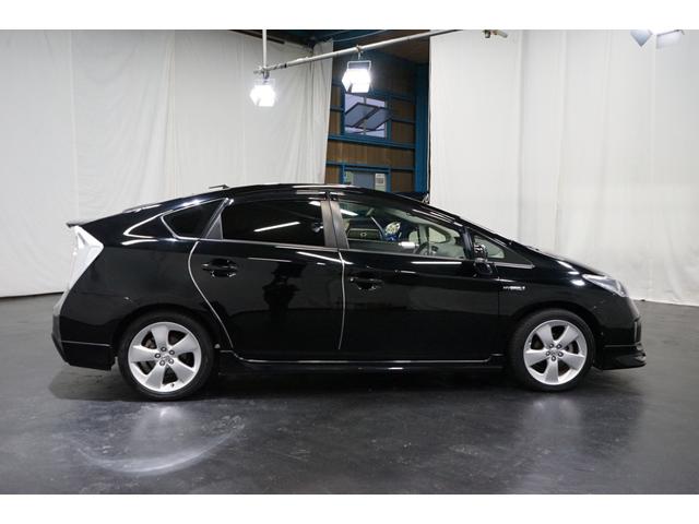 プリウス G ハイブリッド 禁煙車 後期 モデリスタフルエアロ 8型ナビTV バックカメラ ETC オートクルーズ ツーリング仕様17AW ハーフ黒革 パワーシート CD/DVD再生 Bluetooth接続 アイドリングストップ(65枚目)