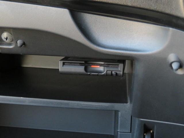 ノート e-パワー X ハイブリッド 禁煙車 後期型 TVナビ 全方位カメラ 点検記録簿 エマージェンシーブレーキ レーンアシスト LEDヘッド オートライト スマートキー ETC フルセグ CD DVD Bluetooth接続 15AW(7枚目)