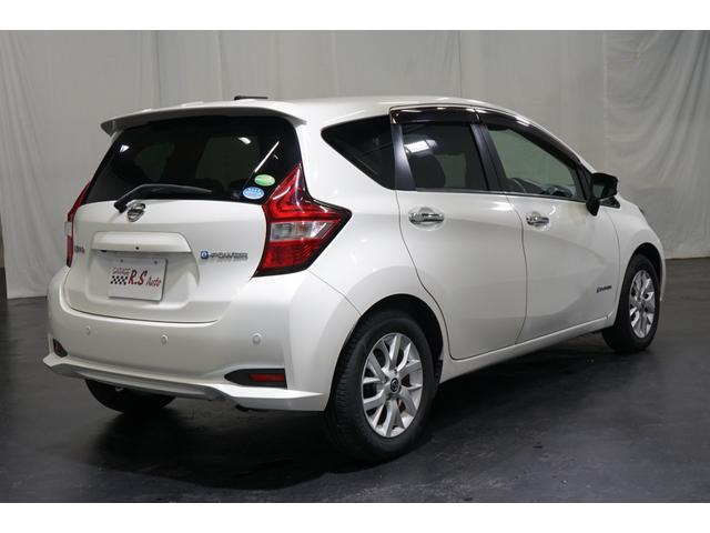 ノート e-パワー X ハイブリッド 禁煙車 後期型 TVナビ 全方位カメラ 点検記録簿 エマージェンシーブレーキ レーンアシスト LEDヘッド オートライト スマートキー ETC フルセグ CD DVD Bluetooth接続 15AW(8枚目)