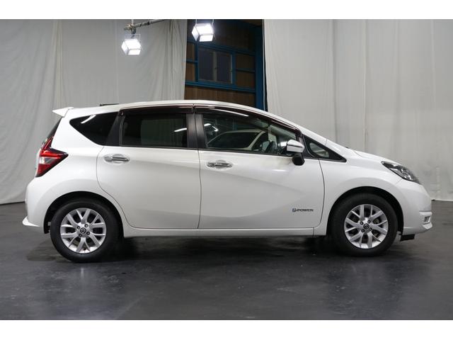 ノート e-パワー X ハイブリッド 禁煙車 後期型 TVナビ 全方位カメラ 点検記録簿 エマージェンシーブレーキ レーンアシスト LEDヘッド オートライト スマートキー ETC フルセグ CD DVD Bluetooth接続 15AW(14枚目)