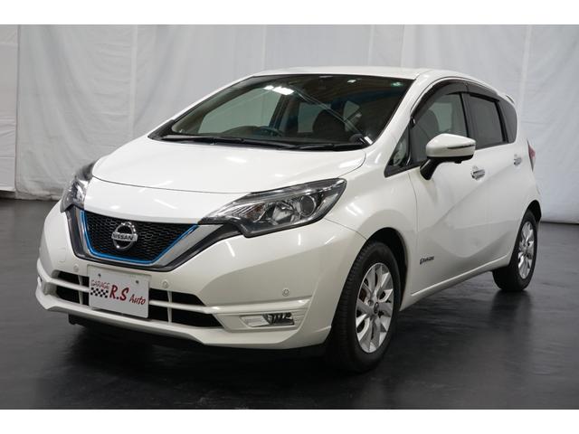 ノート e-パワー X ハイブリッド 禁煙車 後期型 TVナビ 全方位カメラ 点検記録簿 エマージェンシーブレーキ レーンアシスト LEDヘッド オートライト スマートキー ETC フルセグ CD DVD Bluetooth接続 15AW(66枚目)