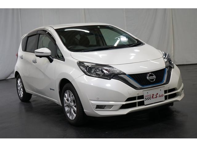 ノート e-パワー X ハイブリッド 禁煙車 後期型 TVナビ 全方位カメラ 点検記録簿 エマージェンシーブレーキ レーンアシスト LEDヘッド オートライト スマートキー ETC フルセグ CD DVD Bluetooth接続 15AW(67枚目)