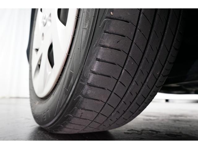 アクア Ｇブラックソフトレザーセレクション　ハイブリッド　禁煙車　中期型　黒革シート　スマートキー　ＴＶナビ　バックカメラ　プリクラッシュセーフティ　クルーズコントロール　ＥＴＣ　アイドリングストップ　ＣＤ／ＤＶＤ再生　Ｂｌｕｅｔｏｏｔｈ接続　シートヒーター（25枚目）