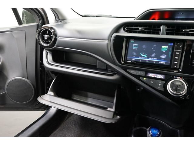 アクア Ｇブラックソフトレザーセレクション　ハイブリッド　禁煙車　中期型　黒革シート　スマートキー　ＴＶナビ　バックカメラ　プリクラッシュセーフティ　クルーズコントロール　ＥＴＣ　アイドリングストップ　ＣＤ／ＤＶＤ再生　Ｂｌｕｅｔｏｏｔｈ接続　シートヒーター（40枚目）