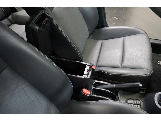 アクア Ｇブラックソフトレザーセレクション　ハイブリッド　禁煙車　中期型　黒革シート　スマートキー　ＴＶナビ　バックカメラ　プリクラッシュセーフティ　クルーズコントロール　ＥＴＣ　アイドリングストップ　ＣＤ／ＤＶＤ再生　Ｂｌｕｅｔｏｏｔｈ接続　シートヒーター（48枚目）