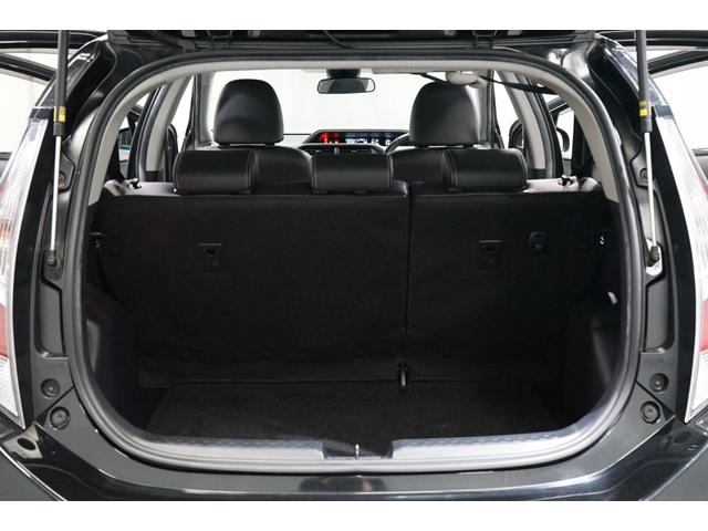 アクア Ｇブラックソフトレザーセレクション　ハイブリッド　禁煙車　中期型　黒革シート　スマートキー　ＴＶナビ　バックカメラ　プリクラッシュセーフティ　クルーズコントロール　ＥＴＣ　アイドリングストップ　ＣＤ／ＤＶＤ再生　Ｂｌｕｅｔｏｏｔｈ接続　シートヒーター（53枚目）