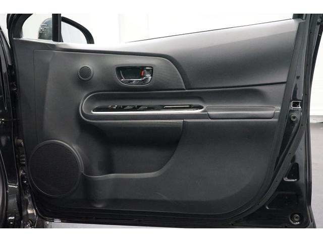 アクア Ｇブラックソフトレザーセレクション　ハイブリッド　禁煙車　中期型　黒革シート　スマートキー　ＴＶナビ　バックカメラ　プリクラッシュセーフティ　クルーズコントロール　ＥＴＣ　アイドリングストップ　ＣＤ／ＤＶＤ再生　Ｂｌｕｅｔｏｏｔｈ接続　シートヒーター（55枚目）