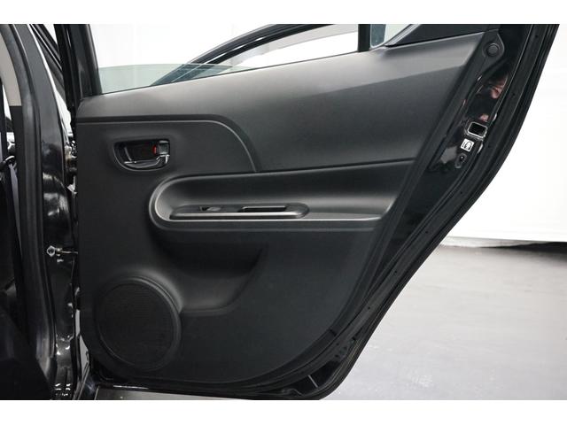 アクア Ｇブラックソフトレザーセレクション　ハイブリッド　禁煙車　中期型　黒革シート　スマートキー　ＴＶナビ　バックカメラ　プリクラッシュセーフティ　クルーズコントロール　ＥＴＣ　アイドリングストップ　ＣＤ／ＤＶＤ再生　Ｂｌｕｅｔｏｏｔｈ接続　シートヒーター（57枚目）