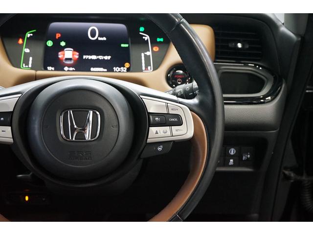 フィット ｅ：ＨＥＶリュクス　禁煙車　ホンダセンシング　Ｇａｔｈｅｒｓ製９インチナビ　バックカメラ　衝突軽減　レーダークルーズ　ハーフレザー　スマートキー　ＥＴＣ　フルセグＴＶ　ＣＤ／ＤＶＤ再生　Ｂｌｕｅｔｏｏｔｈ接続　点検記録簿（43枚目）