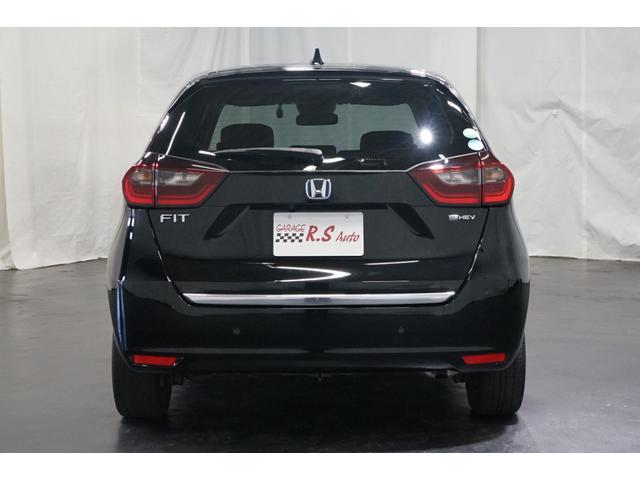 フィット ｅ：ＨＥＶリュクス　禁煙車　ホンダセンシング　Ｇａｔｈｅｒｓ製９インチナビ　バックカメラ　衝突軽減　レーダークルーズ　ハーフレザー　スマートキー　ＥＴＣ　フルセグＴＶ　ＣＤ／ＤＶＤ再生　Ｂｌｕｅｔｏｏｔｈ接続　点検記録簿（63枚目）