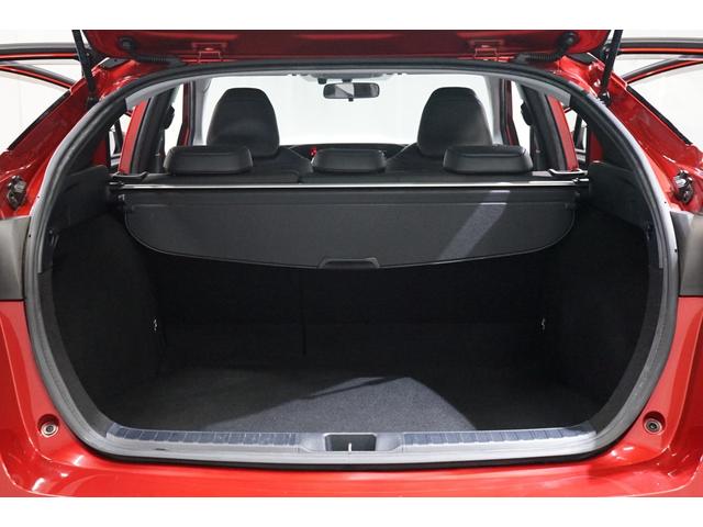 プリウス Sツーリングセレクション 禁煙車 HV車 点検記録簿 黒革シート 7インチナビTV バックカメラ 純正17AW ETC車載器 シートヒーター搭載 CD/DVD再生 Bluetooth接続 アイドリングストップ機能 オートライト(53枚目)