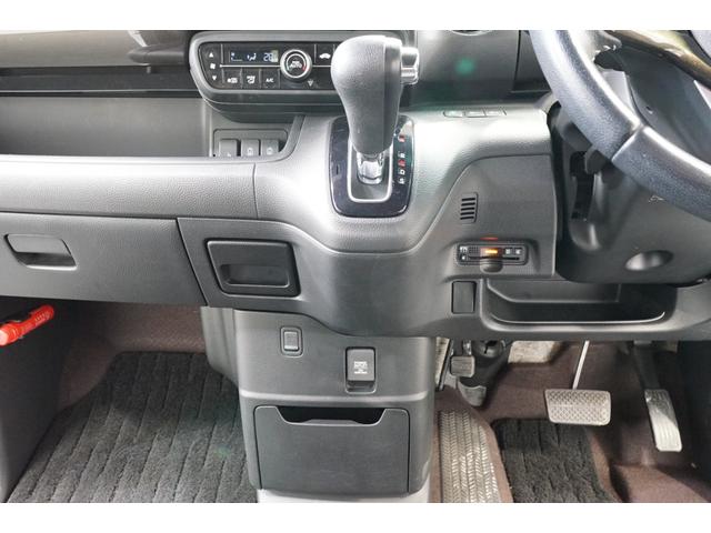 Ｎ－ＢＯＸカスタム Ｇ・Ｌターボホンダセンシング　禁煙車　軽自動車　両側電動スライドドア　衝突軽減ブレーキ　黒ハーフレザー　８型ナビＴＶ　バックカメラ　レーダークルーズ　ＣＤ／ＤＶＤ再生　Ｂｌｕｅｔｏｏｔｈ接続　ＥＴＣ　ＵＳＢ　オートライト　１５ＡＷ（38枚目）