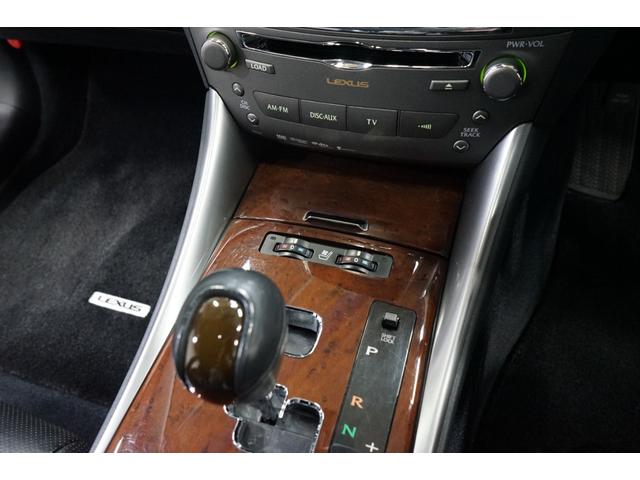 �K�\�����Ԃ̓�_���Y�f�r�o�ɂ��������ӂ݂����E�I�Ȉӎ��̕\��ł��B�K�\�����͖����ɂ��鎑���ł͂���܂���B�����ɂȂ��Ȃ�Ƃ����킯�ł͂���܂��񂪁A���\�N�łȂ��Ȃ�Ƃ������Ă���܂��B������