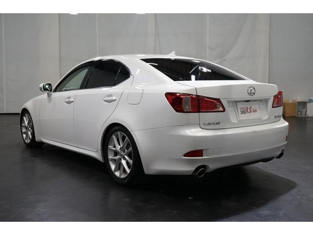 �����i�ւ̂������A���Ђ����k���������I�O���E�����E����E�S�v�c�E�T�����[�t�E�^�[�{�E�}�j���A���ԁE�Փ˔�Q�y���E�t���G�A���ȂǓ��X�̎Ԃ̃X�y�V�����X�g�����q�l�̃j�[�Y�ɍ��킹�����Ԃ����T���v���܂��I