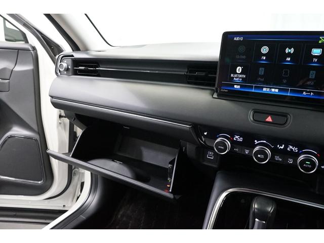 ヴェゼル ｅ：ＨＥＶ　Ｚ　禁煙車　ワンオーナー　９型ナビＴＶ　バックカメラ　衝突軽減ブレーキ　ＣＭＢＳ　レーダークルーズ　ハーフ革　ＥＴＣ　ＣＤ／ＤＶＤ　Ｂｌｕｅｔｏｏｔｈ接続　電動リアゲート　シートヒーター　ホンダセンシング（40枚目）