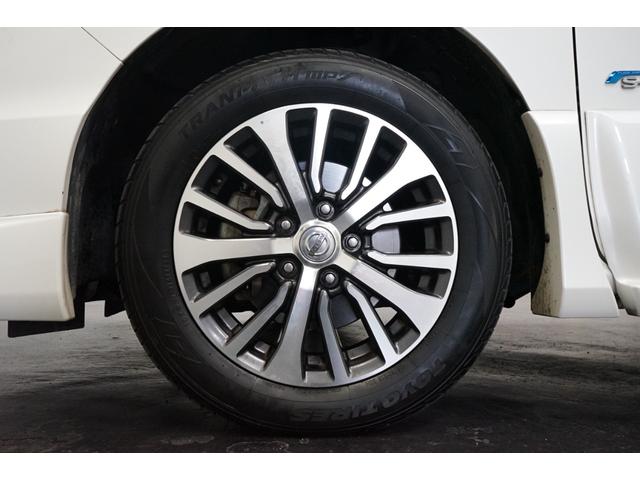 �y�t�����g�����^�C���̑S�́z������̎��q�͉摜�̂悤�ȃz�C�[���𑕒����Ă���܂��B�ʂ̃z�C�[���ɕς������I�Ƃ������q�l�́A�c�ƃX�^�b�t�܂ł����k���������B�ꏏ�Ɏ����D�݂̂P��Ɏd�グ�Ă����܂��傤�I�I