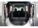 NV200バネット、ハイエースバン、ボンゴ、ファミリア、カローラフィールダーなどが有名どころですね。ピックアップトラック系では、ハイラックス、タンドラ、ダットサン、サニートラックなどが有名車種ですね。