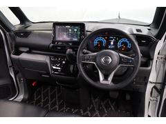 Ｂ４系、日産のルークス、前期モデルが入荷しました！レギュラーで走るＨＶ車です。車両重量１０１０ｋｇ・ＷＬＴＣモード燃費は１８．８ｋｍ／Ｌ・直列３気筒ターボエンジン・６４馬力のお車です（※カタログ参照） 2