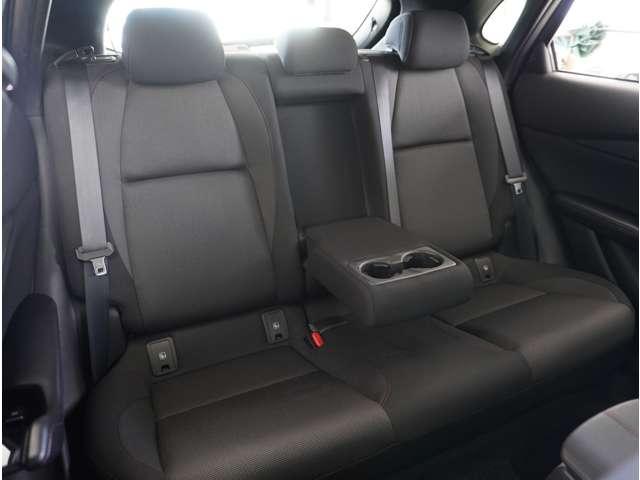 �y�㕔���ȁz�G�܂��⑫���ɂ�Ƃ�̃X�y�[�X���m�ۂ�����ȁB�T���̉��o�̍ۂɂ��A�������Ƃ����p���ŉ��K�ɉ߂����܂��B