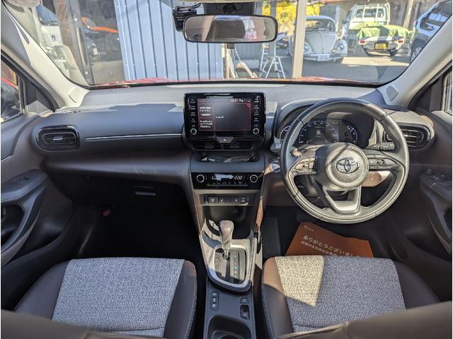 ヤリスクロス ハイブリッドZ ドライブレコーダー ETC 全周囲カメラ クリアランスソナー オートクルーズコントロール レーンアシスト パワーシート 衝突被害軽減システム オートマチックハイビーム オートライト LEDヘッドランプ(2枚目)