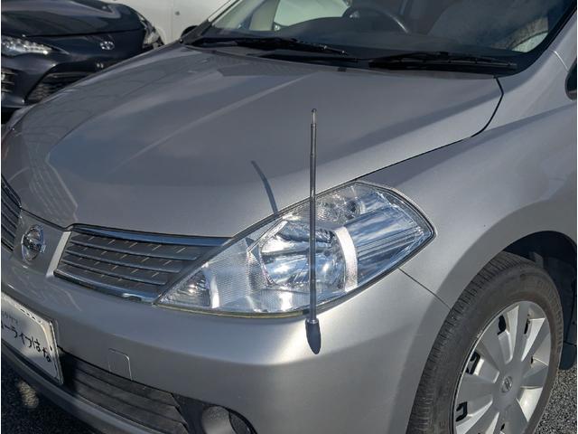 ティーダラティオ スライドアップシート　回転シート　オーテック　レースハーフシートカバー　電動コーナーポール　ワンオーナー　オートライト　オートエアコン（5枚目）