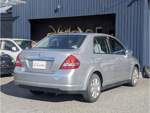 ティーダラティオ スライドアップシート　回転シート　オーテック　レースハーフシートカバー　電動コーナーポール　ワンオーナー　オートライト　オートエアコン（19枚目）