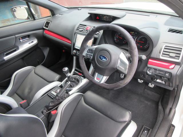 ＷＲＸ ＳＴＩ ＳＴＩ　Ｓ２０８　特別仕様車　４ＷＤ　ＲＥＣＡＲＯバケットタイプシート　ドライカーボントランクスポイラー　フレキシブルタワーバー　ＳＴＩ製ＢＢＳ１９ＡＷ　Ｂカメラ　フロント／サイドビュー　ナビ／ＴＶ（26枚目）