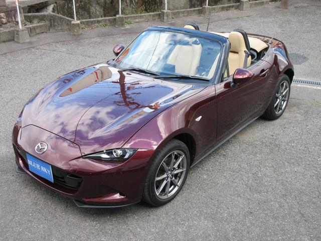 ロードスター ３５周年記念車　特別仕様車　６ＭＴ　ＢＯＳＥサウンドシステム　コネクトナビ／ＴＶ　純正ドライブレコーダー　バックカメラ　パーキングセンサー　クルコン　ＥＴＣ　シートヒーター　純正１６ＡＷ　スペアキー（4枚目）