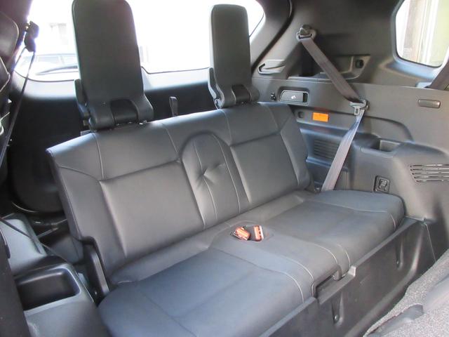 アウトランダーＰＨＥＶ Ｐ　７人乗り　ＢＯＳＥ　１００Ｖ　ＡＣ電源　エレクトリックテールゲート　純正ナビ　マルチアラウンドモニター　前後Ｐセンサー　ドライブモード　純正２０ＡＷ　シートヒーター　ステアリングヒーター　スペアキー（35枚目）