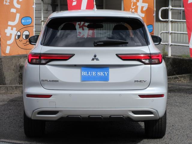 アウトランダーＰＨＥＶ Ｐ　７人乗り　ＢＯＳＥ　１００Ｖ　ＡＣ電源　エレクトリックテールゲート　純正ナビ　マルチアラウンドモニター　前後Ｐセンサー　ドライブモード　純正２０ＡＷ　シートヒーター　ステアリングヒーター　スペアキー（37枚目）