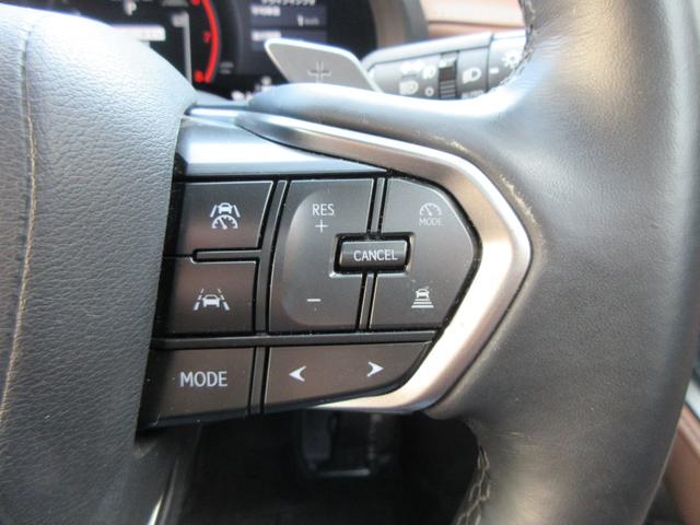 レーダークルーズコントロール！車間距離を保ちながら追従走行！疲れやストレスを軽減します。