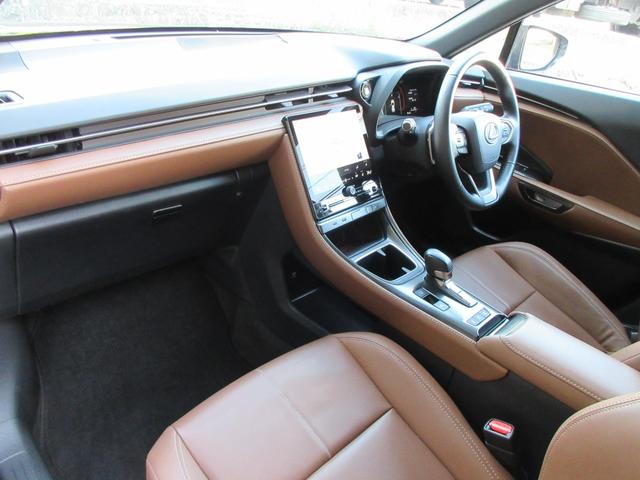 フロアマットは全席あります！！