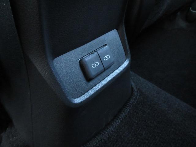 後席にも充電用ＵＳＢあります！！