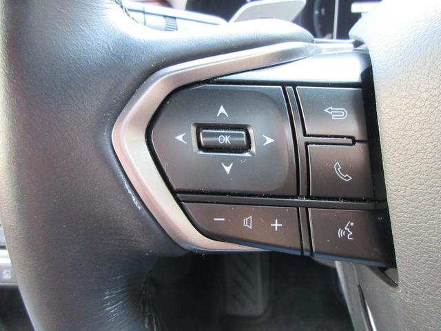 オーディオ操作はハンドルから手を離さずに行えます！Ｂｌｕｅｔｏｏｔｈ対応なのでハンズフリー通話もできます！