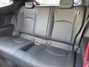 後部座席は２人乗車できるスペースが確保されてます！