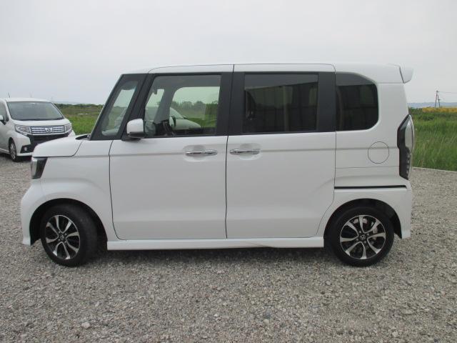 G・Lホンダセンシング ワンオーナー車・追従式クルーズコントロール・オートライト・LEDヘッドライト・パナソニックナビ・フルセグTV・バックカメラ・後席モニター・ビルトインETC(5枚目)