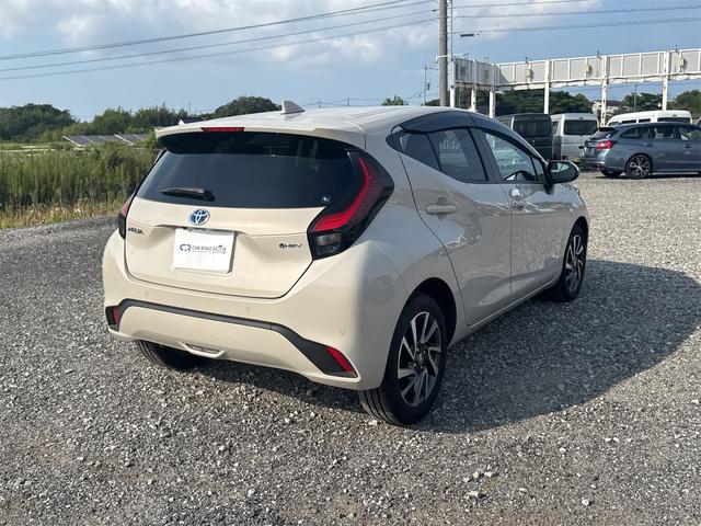 アクア 純正ディスプレイオーディオ・パノラミックビューモニタ・オートハイビーム・ETC・(4枚目)