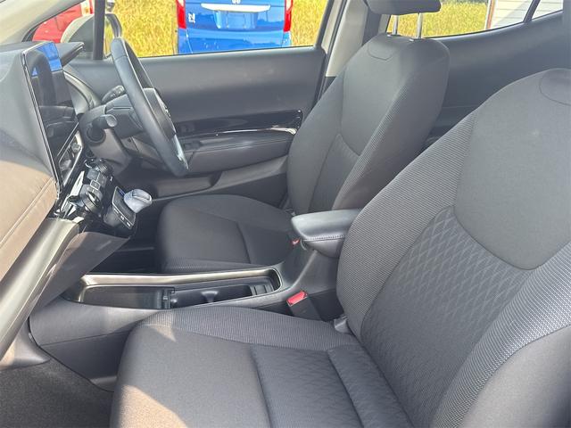 アクア 純正ディスプレイオーディオ・パノラミックビューモニタ・オートハイビーム・ETC・(29枚目)