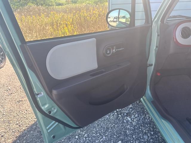 アルトラパンショコラ G ナビ・TV・バックカメラ・プッシュスタート・スマートキー・オートライト(29枚目)