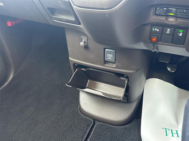 Ｎ－ＢＯＸ Ｌ　純正ナビ・フルセグＴＶ・バックカメラ・ホンダセンシング・フロントシートヒーター・オートライト・アイドリングストップ・両側パワースライドドア・前後ドライブレコーダー・ツートーンカラー（17枚目）