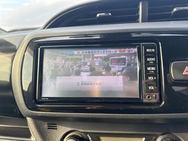 ヴィッツ ハイブリッドF セーフティーエディションII 純正ナビ・TV・トヨタセーフティセンス・ドライブレコーダー・プッシュスタート・スマートキー・ETC(9枚目)