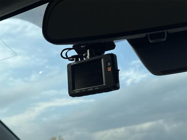 ヴィッツ ハイブリッドF セーフティーエディションII 純正ナビ・TV・トヨタセーフティセンス・ドライブレコーダー・プッシュスタート・スマートキー・ETC(16枚目)